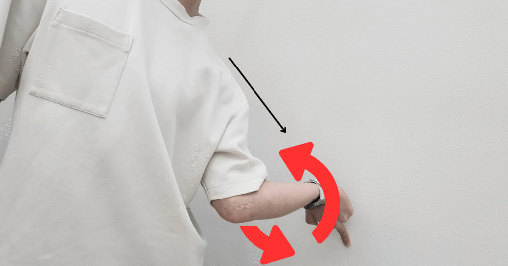 肩甲骨を下げるストレッチ